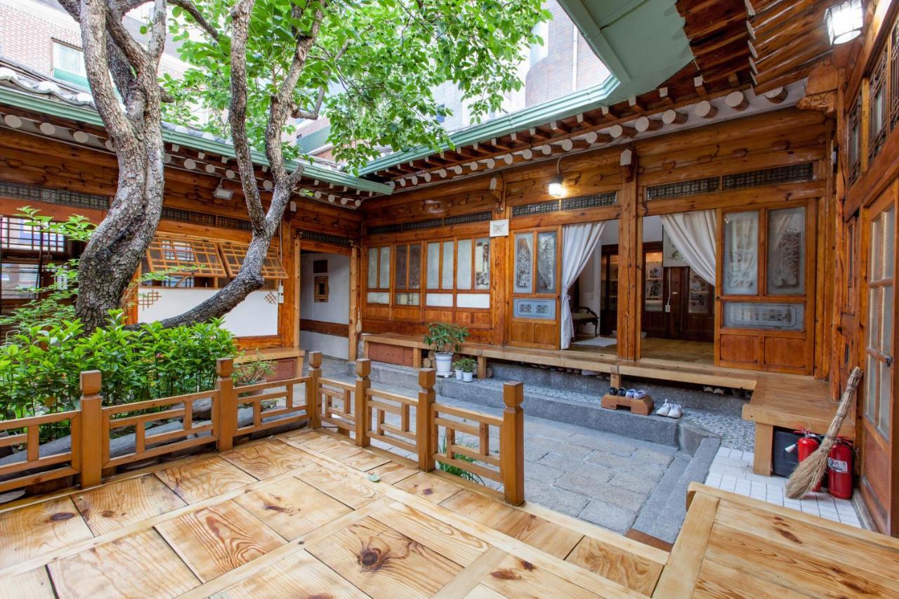 Dongmyo Hanok Sihwadang - Private Korean Style House In The City Center With A Beautiful Garden Seoul Exterior photo